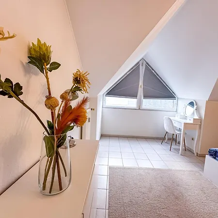 Charming Retreat In Mame Mamer