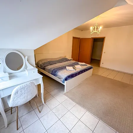 Apartment Charming Retreat In Mame