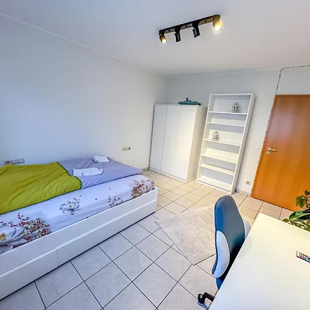 Apartment Charming Retreat In Mame Mamer