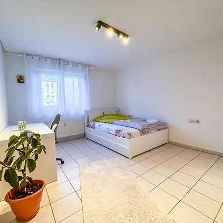 Charming Retreat In Mame
