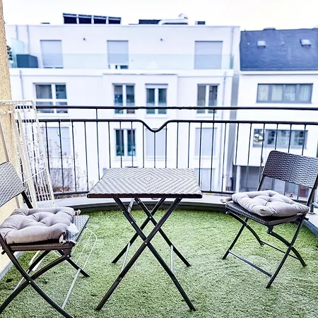 Charming Retreat In Mame Apartment